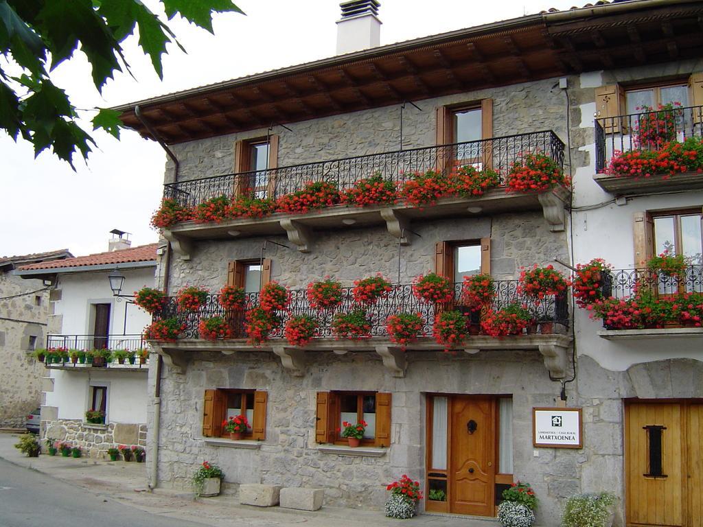 Hôtel Casa Rural Martxoenea Landetxea à Arruazu Extérieur photo