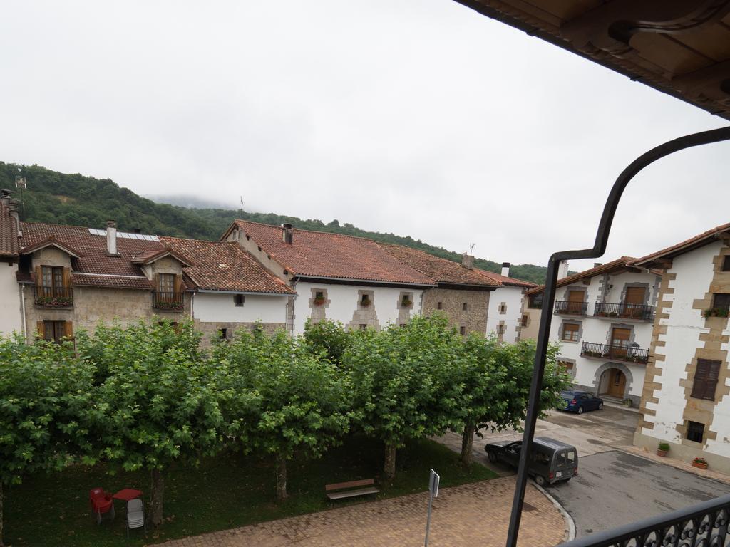 Hôtel Casa Rural Martxoenea Landetxea à Arruazu Extérieur photo