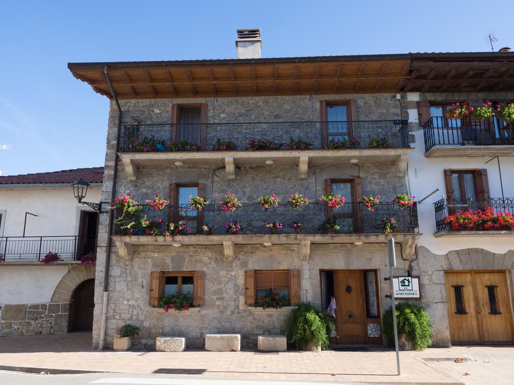Hôtel Casa Rural Martxoenea Landetxea à Arruazu Extérieur photo